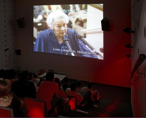 Projection du Procès de Klaus Barbie - © CHRD Lyon, 2008