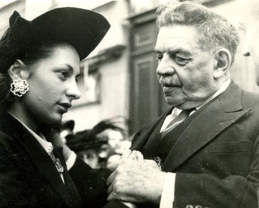 Jeannette Tavernier médaillée de la Résistance, 1946 - © Le Progrès