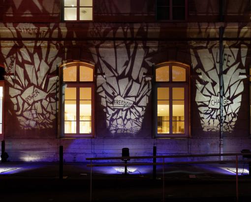 Mise en lumière de la cour Berthelot - Nuit des musées au CHRD © Photo Pierre Verrier, 2016
