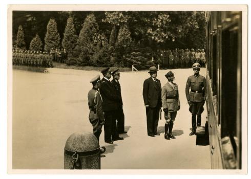 Carte Postale "Négociations de l'armistice de 1940 à Rethondes, Compiègne" - Collection du © CHRD, fonds Bernard Le Marec, N° Inv. Ar 2077