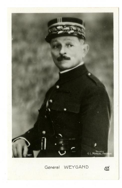 Carte postale "Portrait du général Weygand (1867-1965)" - Collection du © CHRD, fonds Bernard Le Marec, N° Inv. Ar 2077