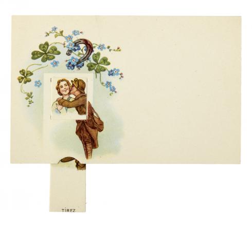 Carte postale à tirette "Un soldat et une jeune femme" - Collection du CHRD, fonds Bernard le Marec, N° Inv. 2077 © Pierre Verrier