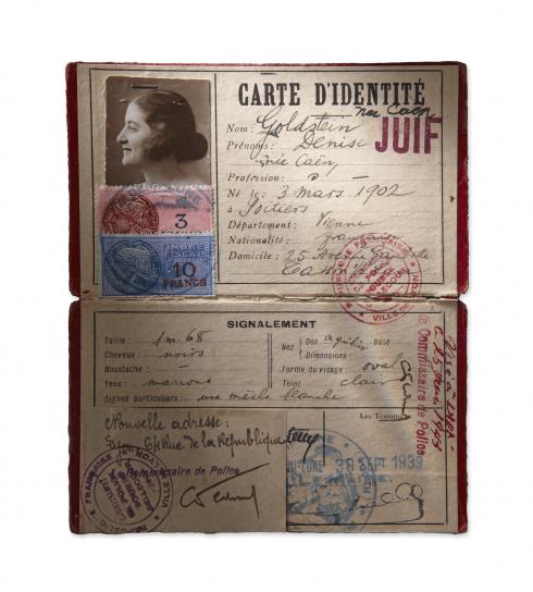 Carte d'identité de Denise Goldstein © Photo Pierre Verrier - Collection du CHRD, Ar. 241