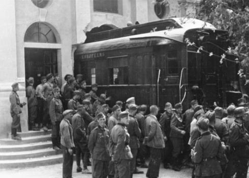 CHRDLyon_Bundesarchiv_Bild_Waffenstillstand_von_Compiègne