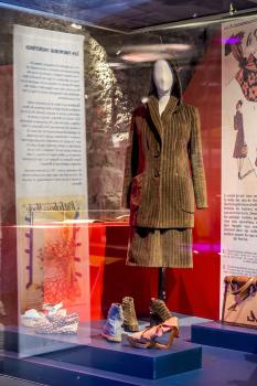 Exposition "Pour vous Mesdames" au CHRD en 2013 - © Laurent Vella, 2013
