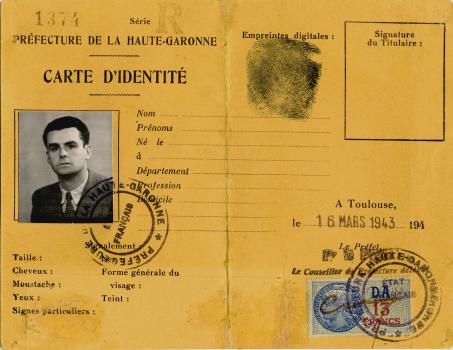 Fausse Carte d’identité de  Jean-Pierre Vernant, encore vierge © Collection Musée de l’Ordre de la Libération 