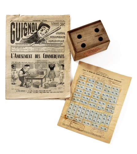 Feuille de rentrée de coupons, coffret pour le rangement des tickets et journal Guignol, 14 mars 1941 - Collections Bernard Le Marec et CHRD, fonds Bernard Le Marec, N° Inv. Ar. 2077-11 © Pierre Verrier