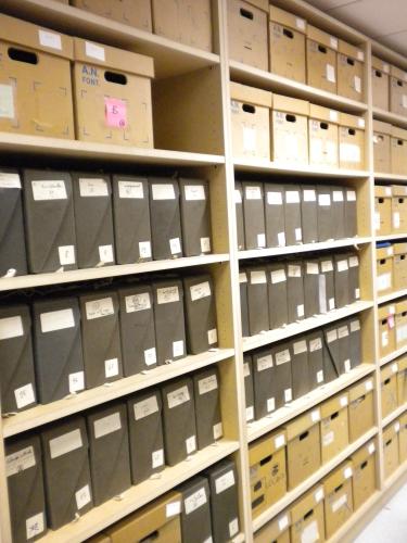 La « salle des poètes » des Archives de l’École des Hautes Études en Sciences Sociales où sont conservées, en partie, les archives de Pierre Vidal-Naquet © Regis Le Mer