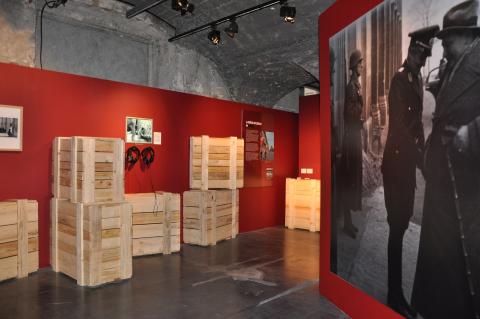 Exposition "La Dame du Jeu de Paume. Rose Valland sur le front de l'art" du 3 décembre 2009 au 2 mai 2010 au CHRD © Photo CHRD Lyon